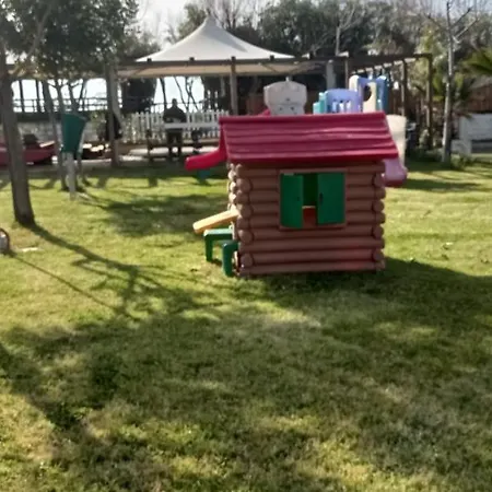 אתר קמפינג Lido Tropical דיאמנטה