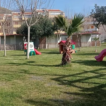 Lido Tropical אתר קמפינג דיאמנטה