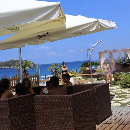Lido Tropical