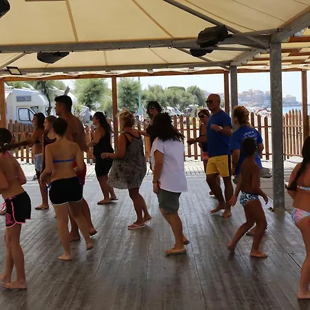 אתר קמפינג Lido Tropical דיאמנטה