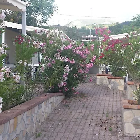 Lido Tropical אתר קמפינג *